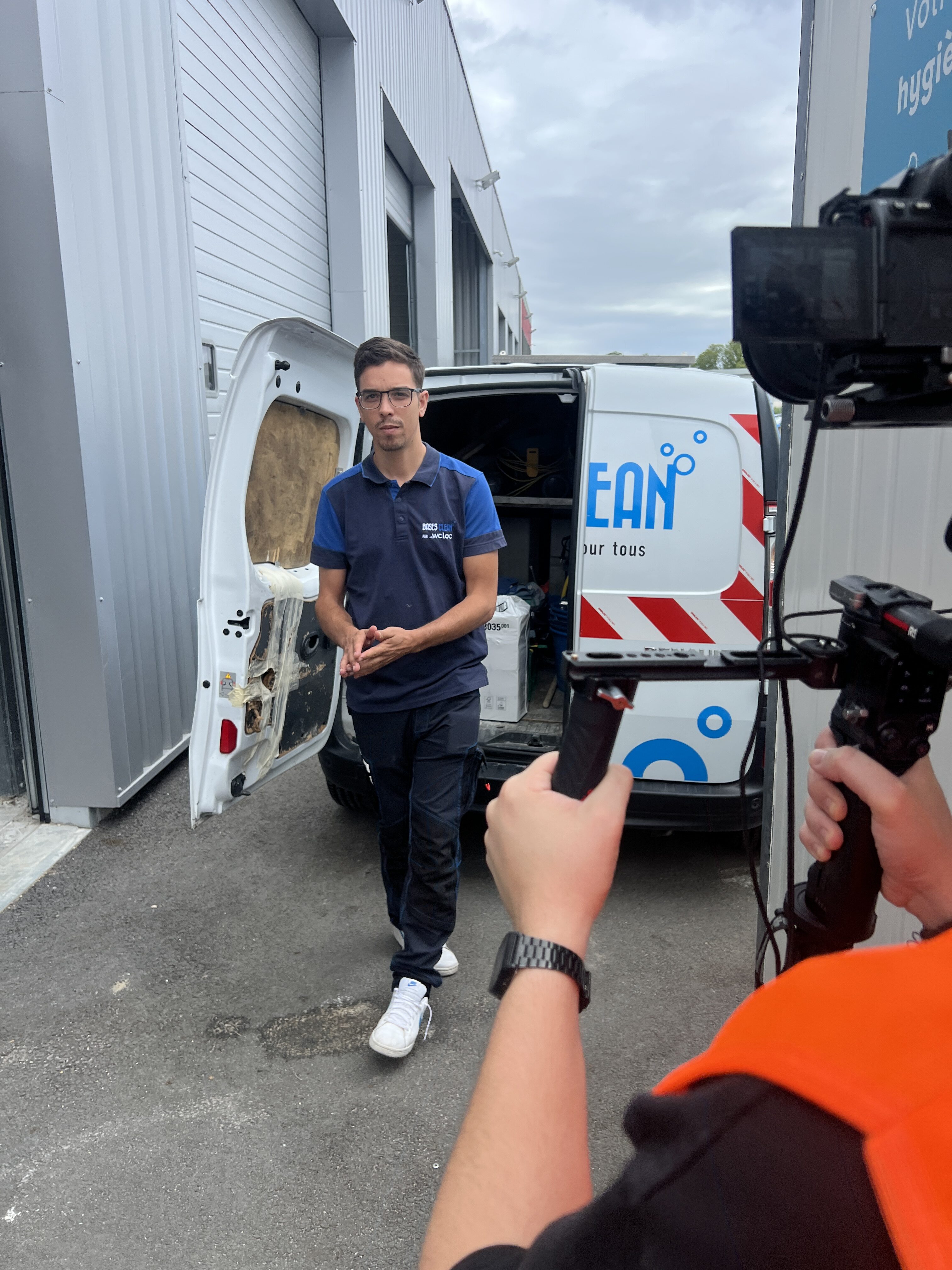 Immersion vidéo découverte métier recrutement formation orientation marque employeur services nettoyage BTP