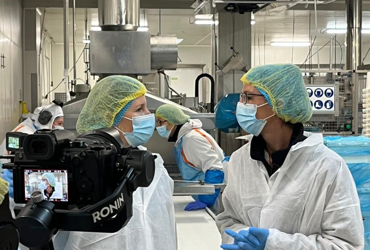 Immersion vidéo découverte métier recrutement formation orientation marque employeur commerce R&D traiteur